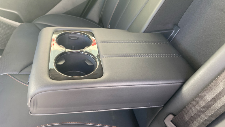 MG HS 1.5 T-GDI Trophy 5dr DCT Petrol Hatchback